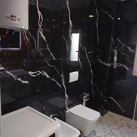 Apartment Oak Street Tirana